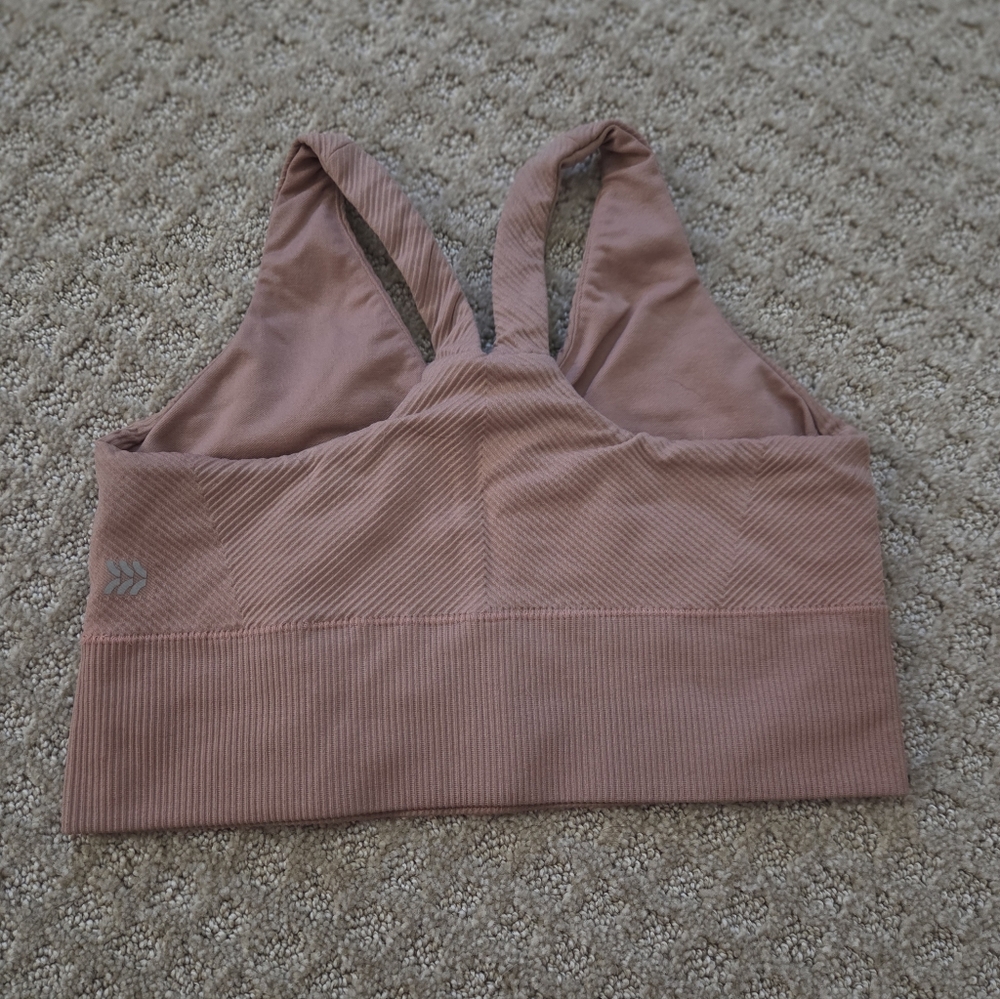 (S) 5lb Athletic Wear Mystery Box - Picture 4 of 8